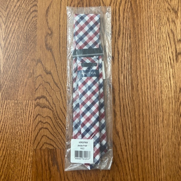 NWT Nautica Tie - Picture 4 of 4